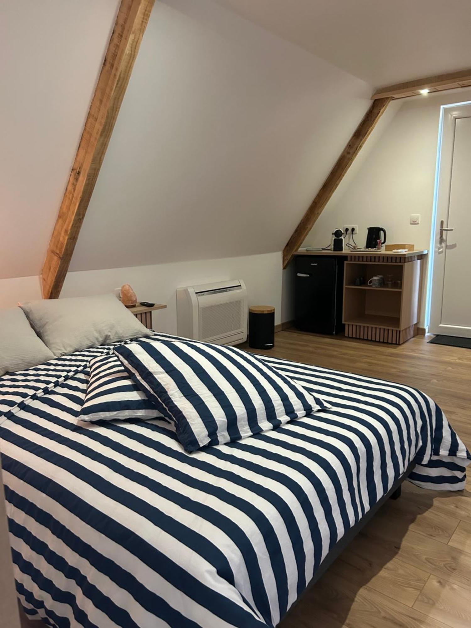 Le Domaine De La Claire Fontaine Gites -Chambres D'Hotes Montvalent Zewnętrze zdjęcie